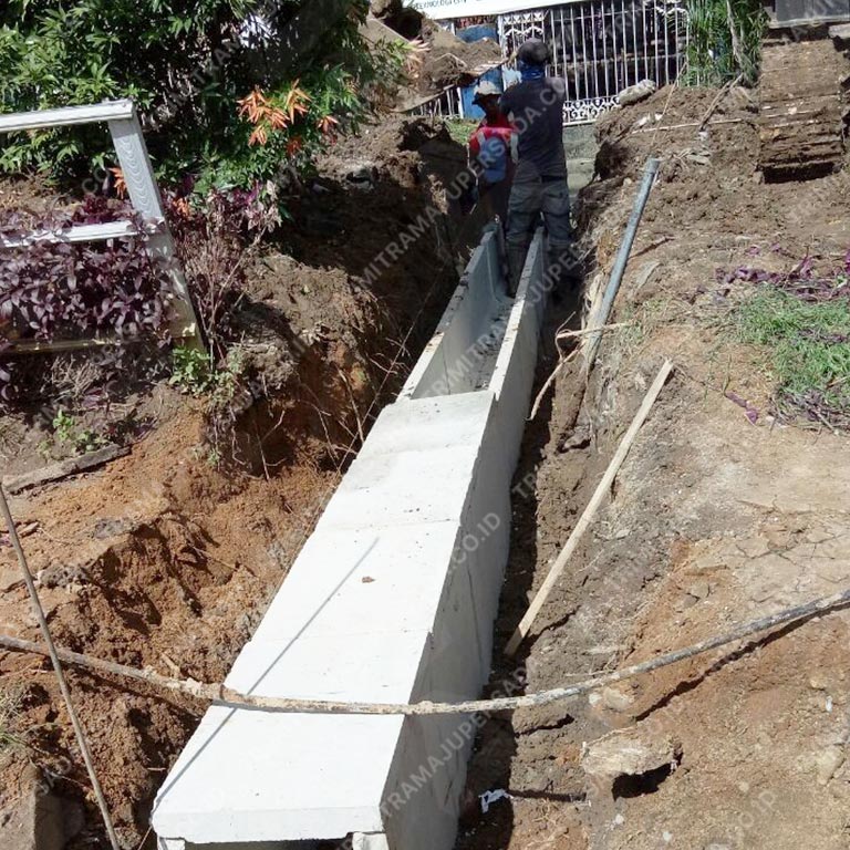 Project Saluran Drainase Depan UNISMUH Uditch & Cover Uditch