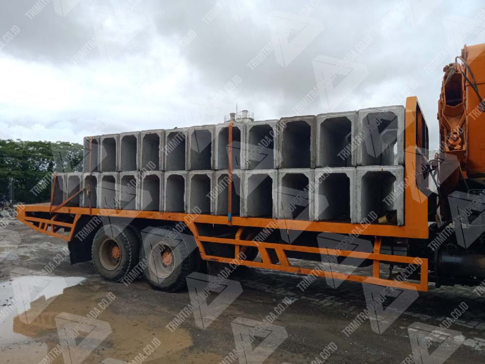mobilisasi saluran u beton
