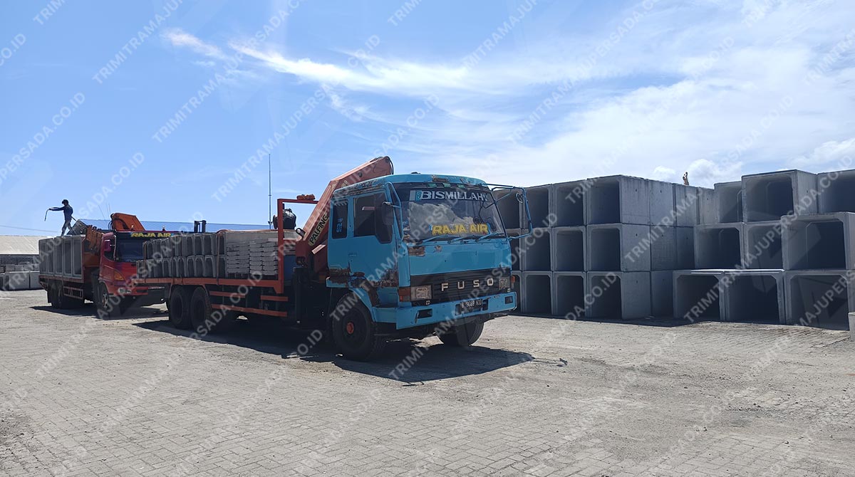 pengiriman uditch beton precast