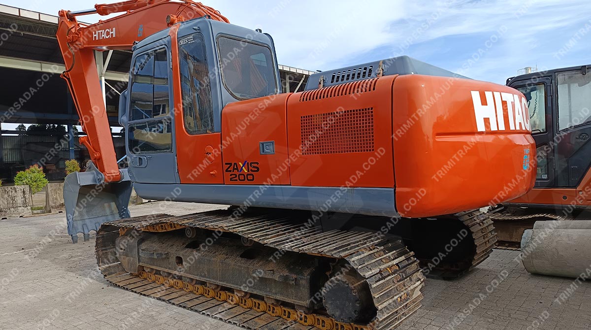 excavator pc 200 makassar
